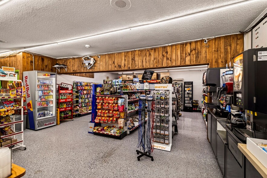 More Photos Of 6118 W Jim Bilton Blvd, Saint George Convenience Store For Sale