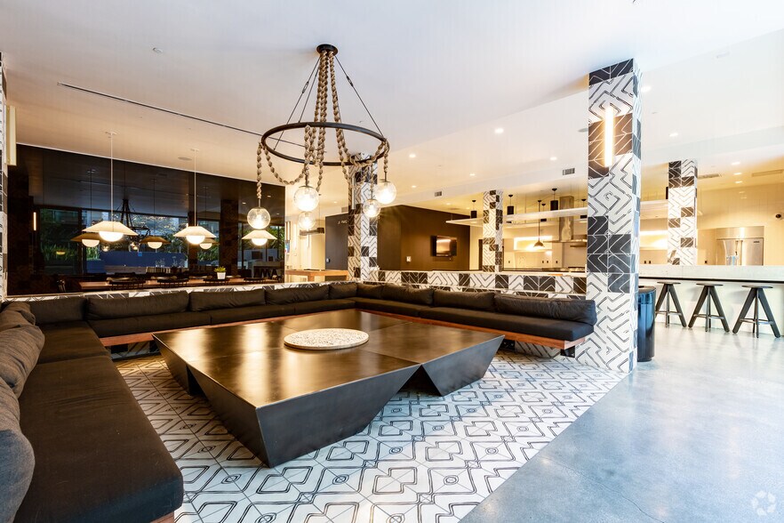 More Photos Of 750 S Grand Ave, Los Angeles Apartments For Lease