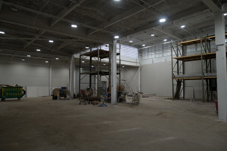 More Photos Of 828 Newark Ave, Elizabeth Warehouse For Lease