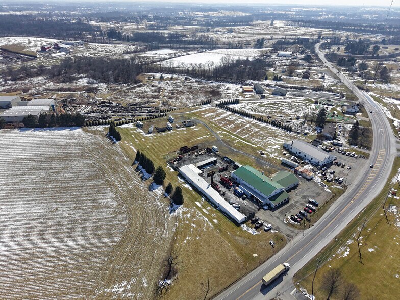 More Photos Of 460 Limestone Rd, Oxford Freestanding For Sale