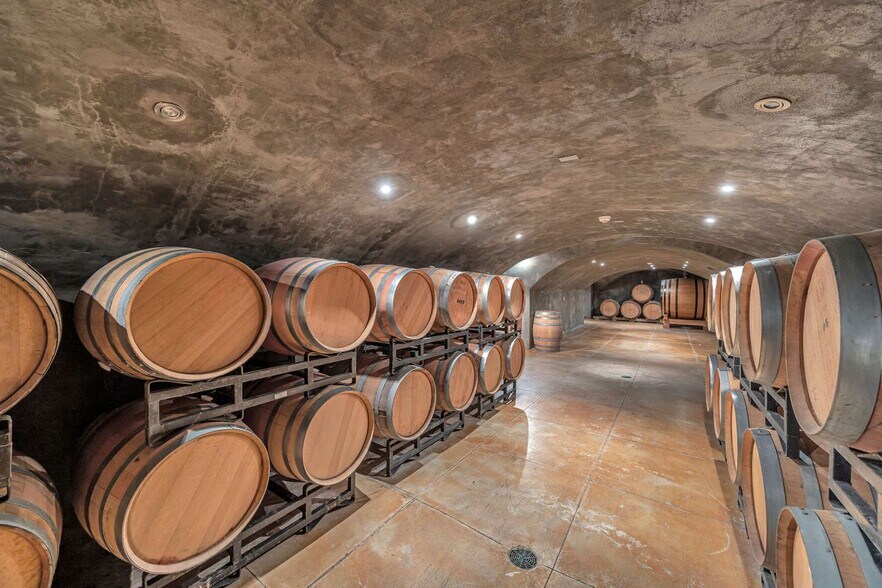 More Photos Of 150 Highway 330, Owenton Winery Vineyard For Sale