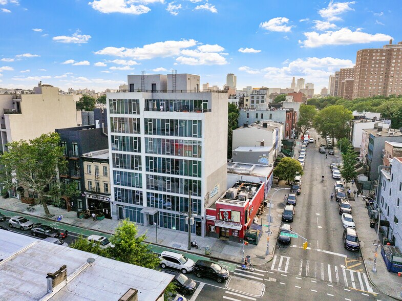 Primary Photo Of 1044 Bedford Ave, Brooklyn Apartments For Sale