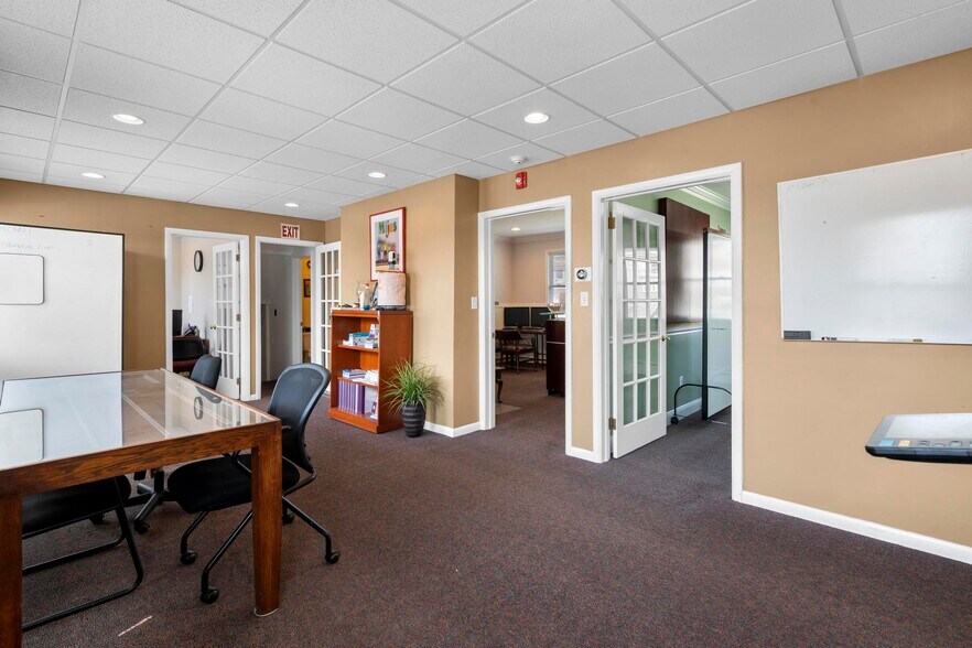 More Photos Of 158 East Ave, Norwalk Office For Lease