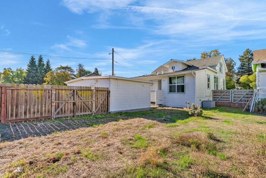 More Photos Of 937 Las Juntas St, Martinez Apartments For Sale