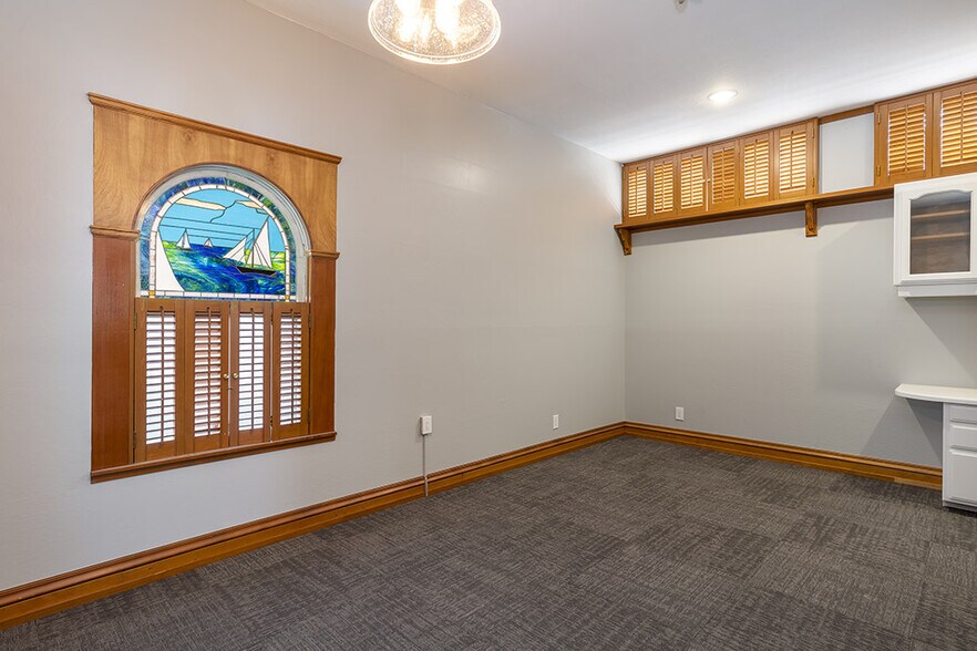 More Photos Of 120 Pickard Pl, Reno Office For Lease
