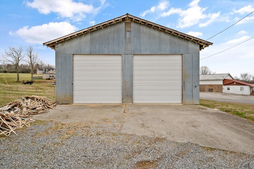 More Photos Of , Maryville Unknown For Sale