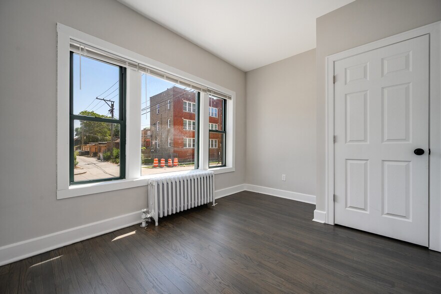 More Photos Of 1210 W 83rd St, Chicago Apartments For Sale