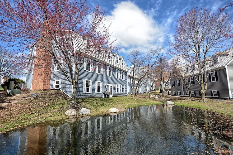 More Photos Of 1626 W Colonial Pky, Inverness Office For Sale