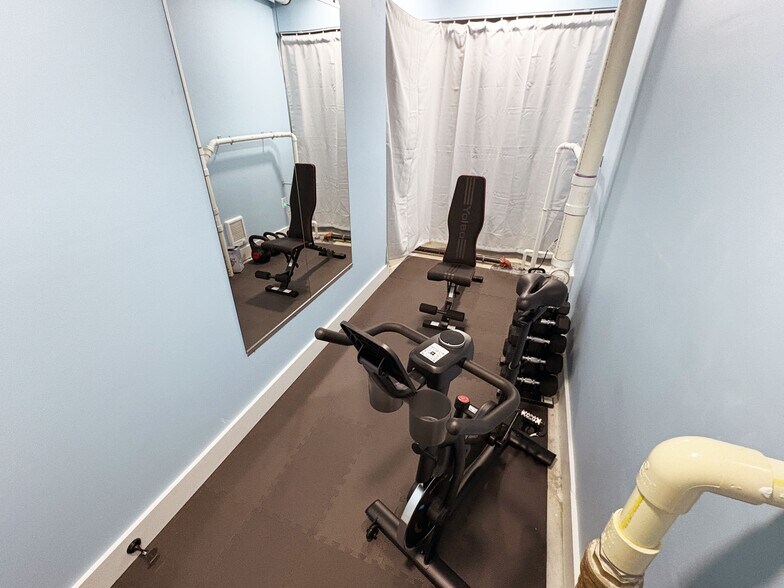 More Photos Of 2735 Connecticut Ave NW, Washington Apartments For Sale