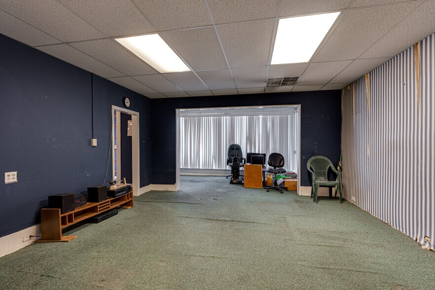 More Photos Of , Chattanooga Unknown For Sale