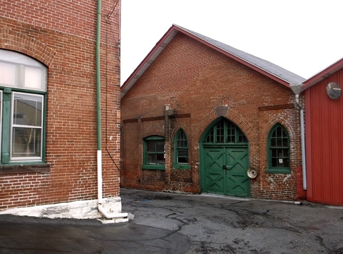 More Photos Of 640 Miller St, Lebanon Warehouse For Sale