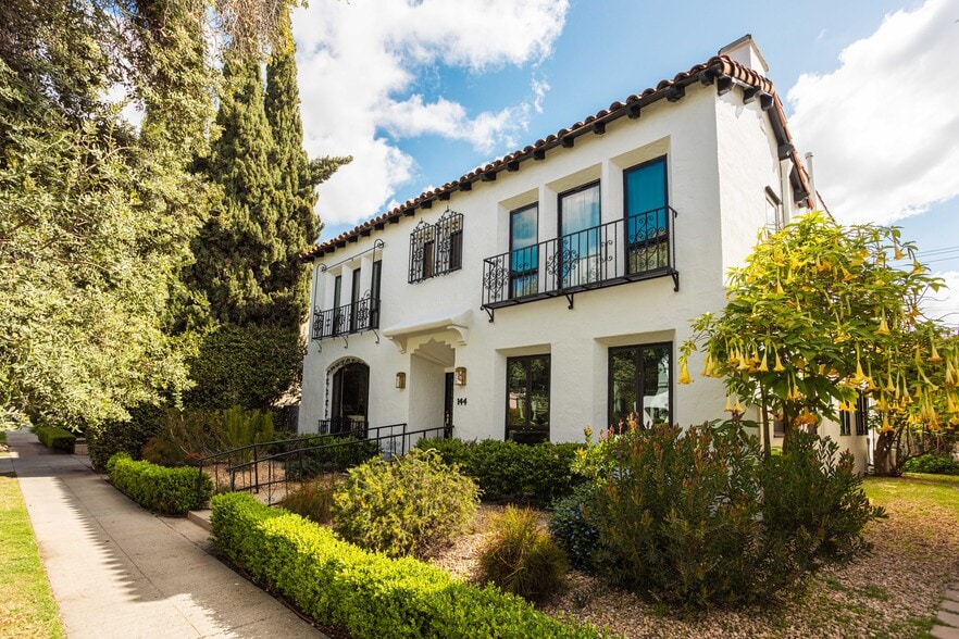 Primary Photo Of 144 N Clark Dr, Beverly Hills Apartments For Sale