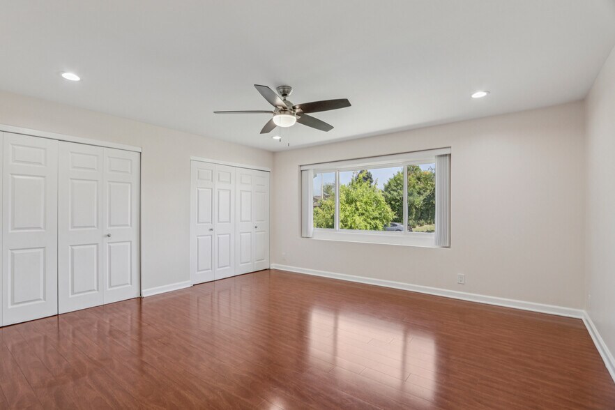 More Photos Of 17148 Stare St, Northridge Apartments For Sale