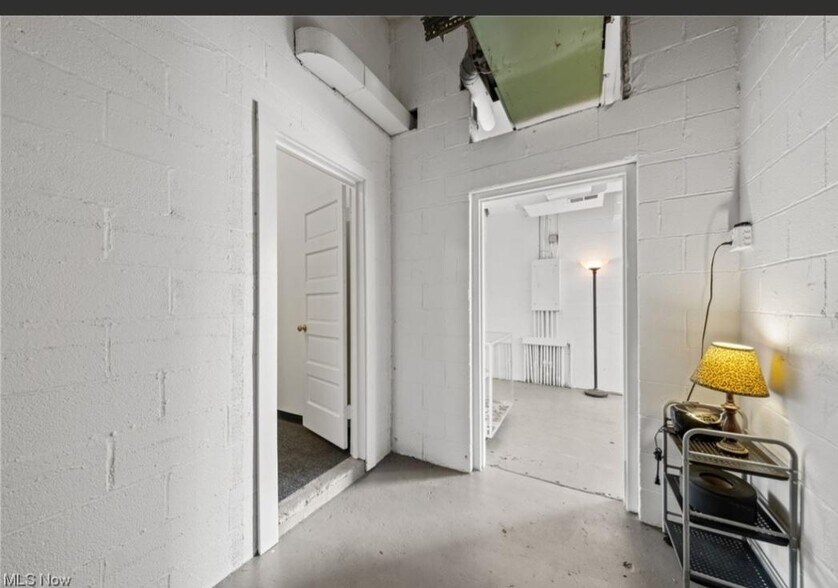 More Photos Of 2821 E Aurora Rd, Twinsburg Freestanding For Sale