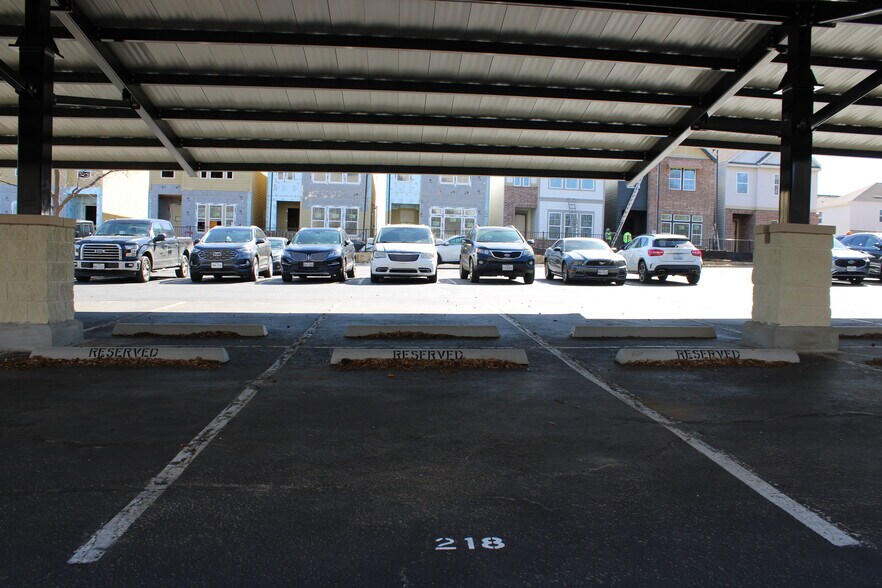 More Photos Of 500 E Border St, Arlington Office For Lease