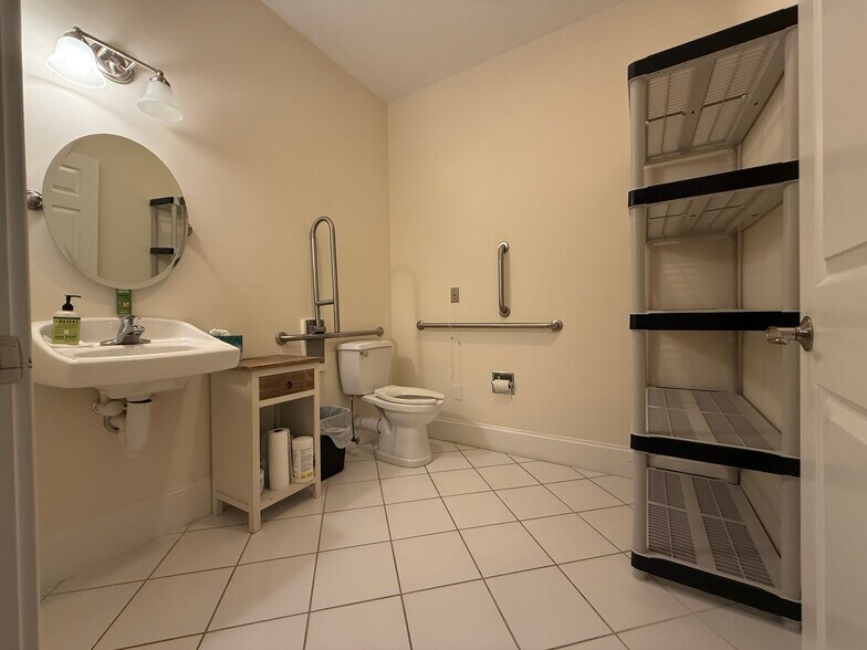 More Photos Of 46 Miller St, Fairfield Office Residential For Lease