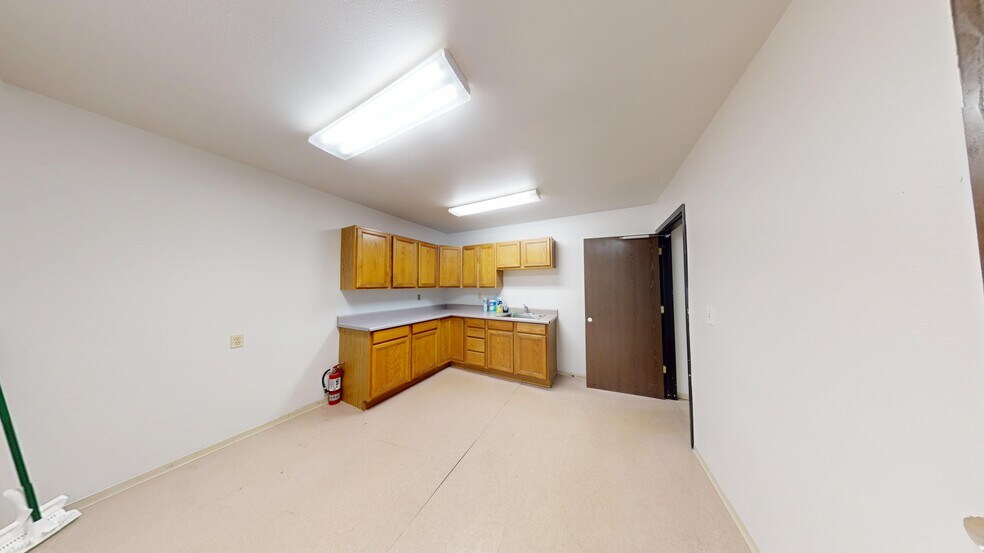 More Photos Of 1022 Grass Valley Rd, Winnemucca General Retail For Sale