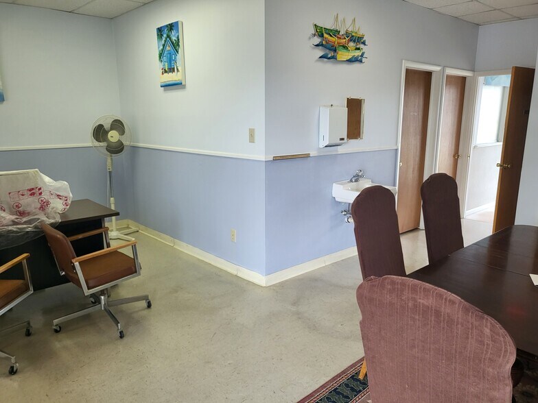 More Photos Of 1121 Route 47, Rio Grande Freestanding For Sale