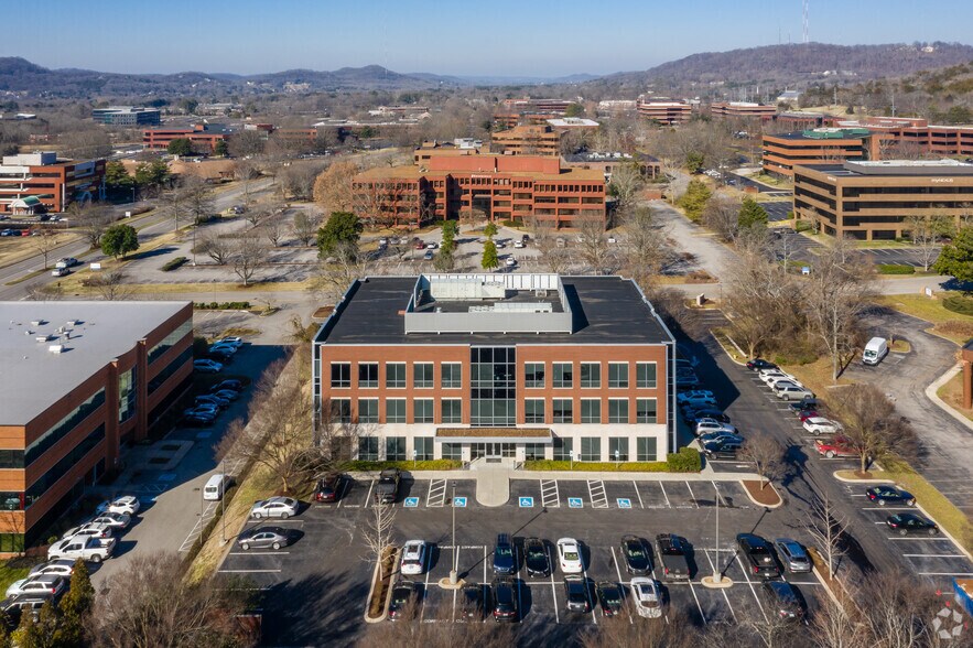 More Photos Of 112 Westwood Pl, Brentwood Loft Creative Space For Lease