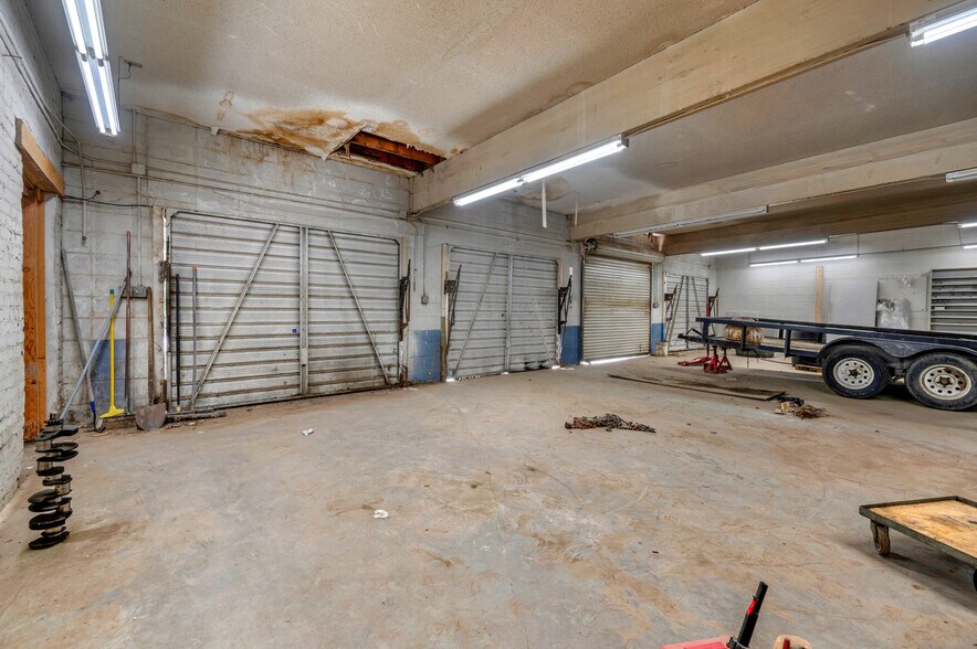 More Photos Of 201 E St, Lemoore Auto Repair For Sale
