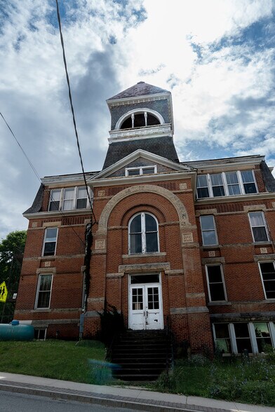More Photos Of 9 High St, Hoosick Falls Apartments For Sale