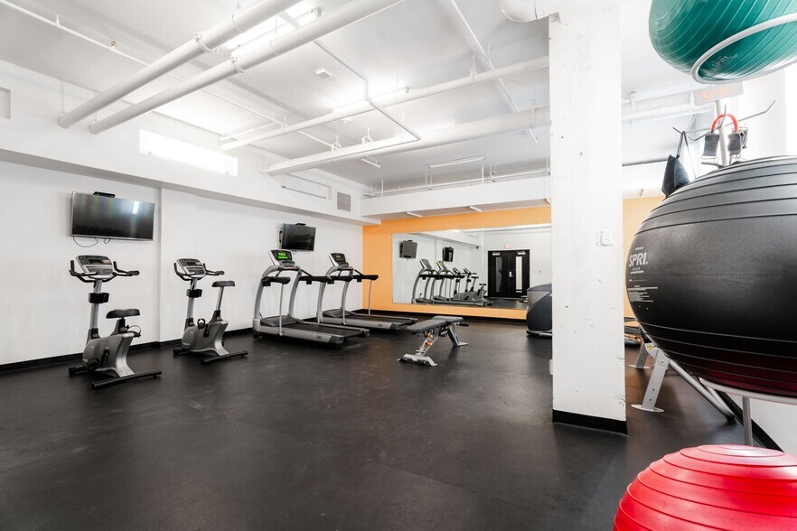 More Photos Of 405 6th Ave, Des Moines Apartments For Lease