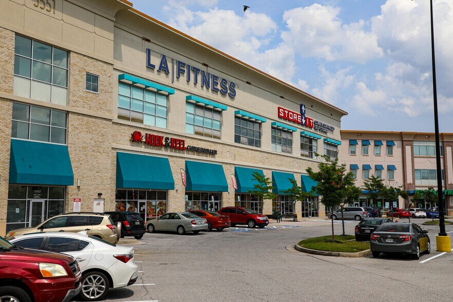 More Photos Of 3531 Washington Blvd, Lansdowne General Retail For Lease