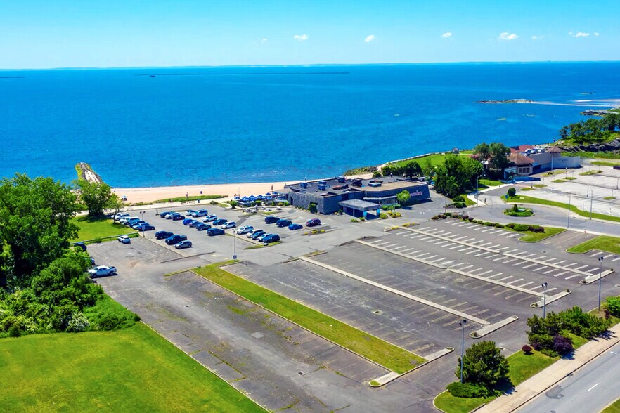 Primary Photo Of 5 Rock St, West Haven Restaurant For Sale