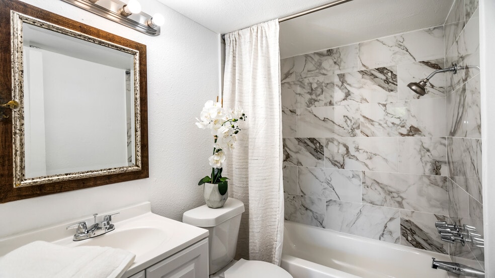 More Photos Of 2001 Carl Rd, Irving Apartments For Sale
