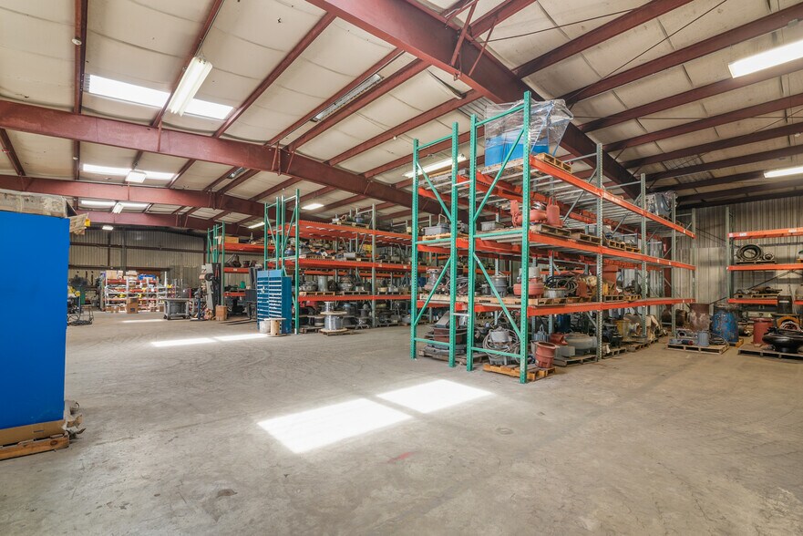 More Photos Of 2508-2510 McAllister Rd, Houston Warehouse For Lease