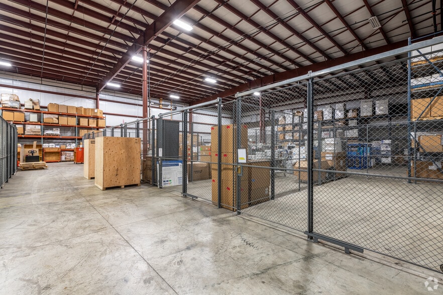 More Photos Of 111 Milk St, Westborough Warehouse For Lease