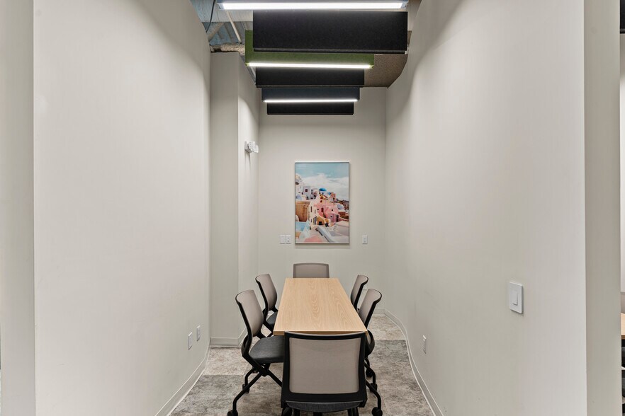 More Photos Of 4310 104 Ave NE, Calgary Storefront For Sale