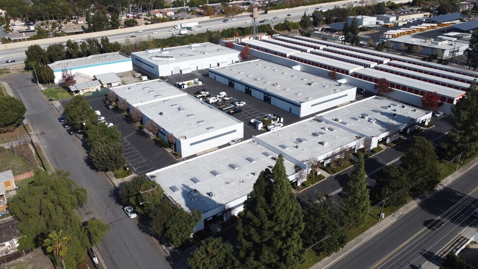 More Photos Of 269-299 W Allen Ave, San Dimas Unknown For Lease