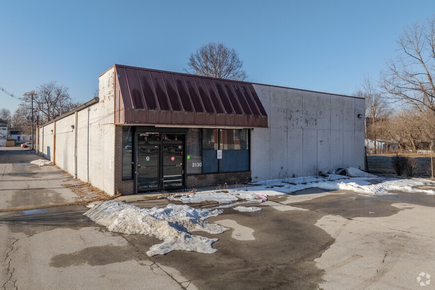 Primary Photo Of 3130 Portland Ave, Louisville Storefront For Lease