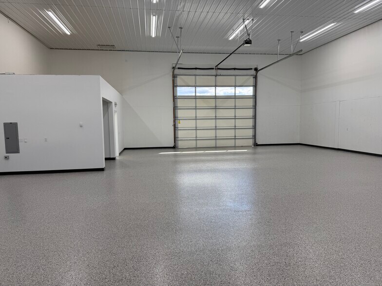 More Photos Of 3275-3325 Quad Park Ct, Post Falls Warehouse For Lease