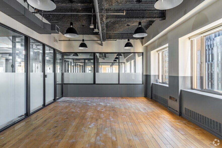 More Photos Of 195 Montague St, Brooklyn Office For Lease