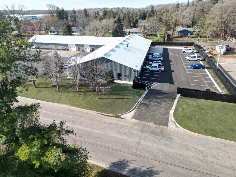 More Photos Of 2800 1st Ave NW, Faribault Light Manufacturing For Lease