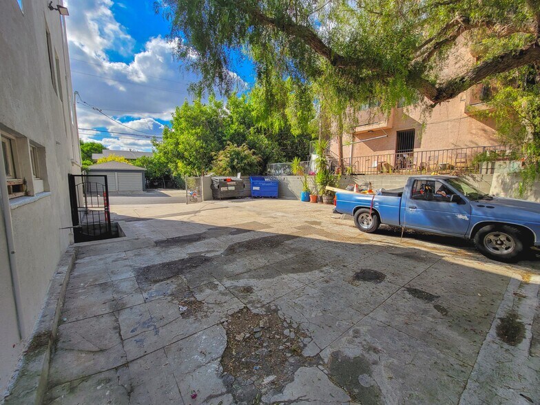 More Photos Of 1001 Hyperion Ave, Los Angeles Apartments For Sale