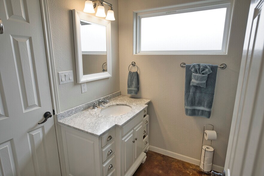 More Photos Of 3559 FM 521 Rd, Brazoria Specialty For Sale