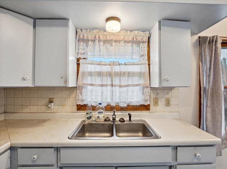 More Photos Of 4946 Page Ave, Michigan Center Medical For Sale