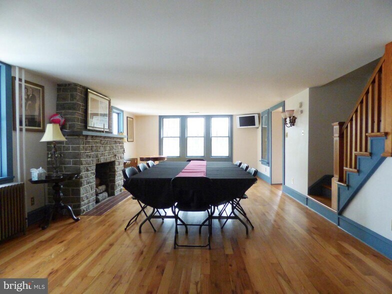 More Photos Of 509 Woodstown Rd, Swedesboro Unknown For Lease