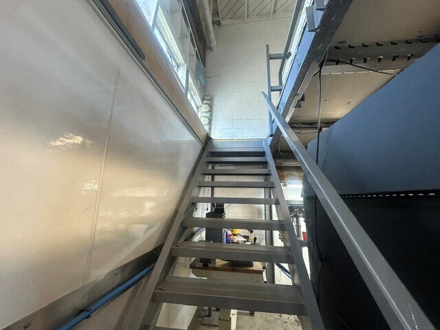 More Photos Of 3425 Ettie St, Oakland Warehouse For Lease