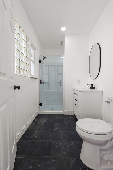 More Photos Of 4409 Victoria Park Dr, Los Angeles Apartments For Sale