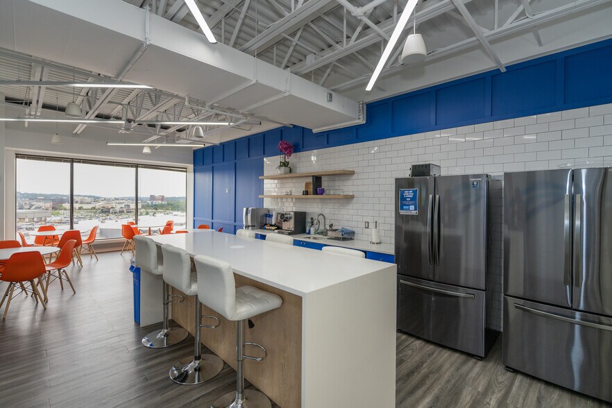 More Photos Of 10451 Mill Run Cir, Owings Mills Office For Sale