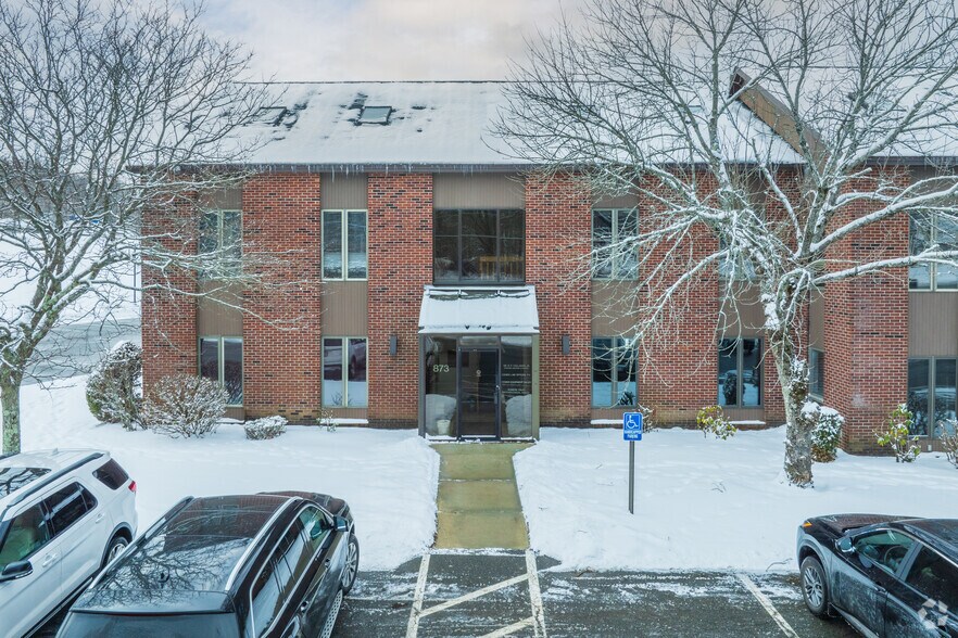 More Photos Of 873 Turnpike St, North Andover Office For Sale