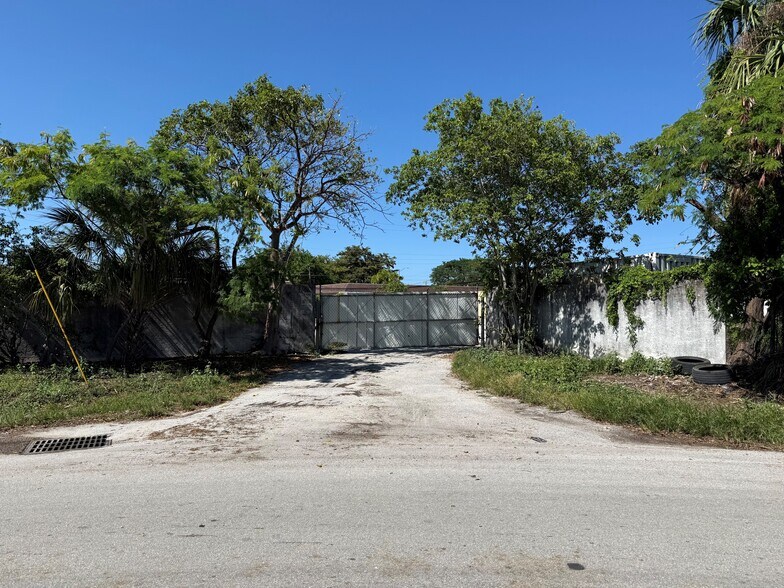 More Photos Of NE 45th Ct, Oakland Park, Oakland Park Land For Lease