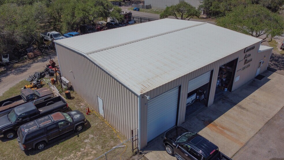 More Photos Of 1875 State Highway 35 Byp, Rockport Warehouse For Sale