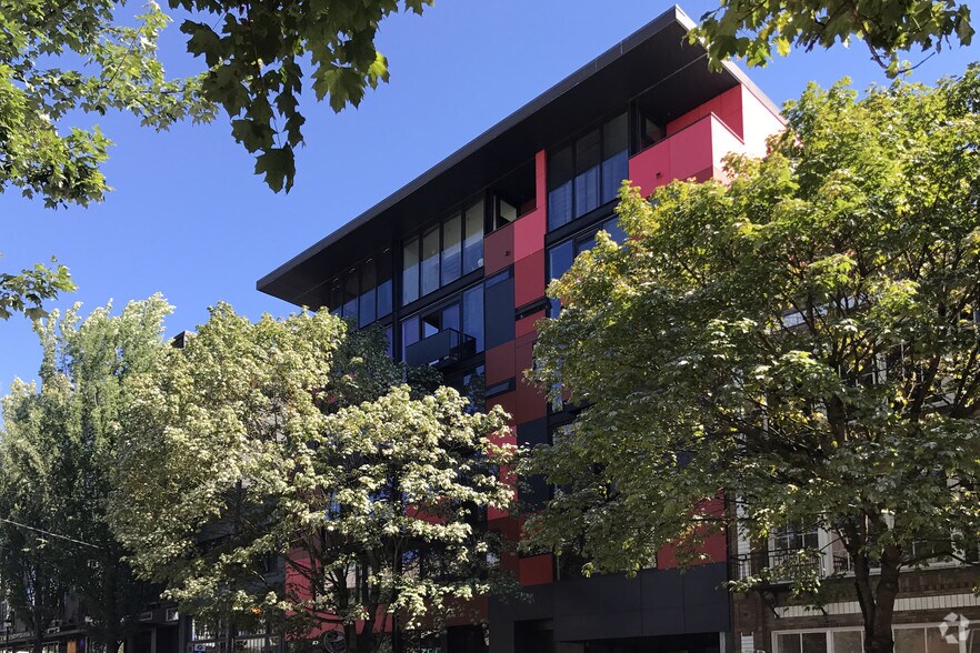 More Photos Of 1111 E Pike St, Seattle Apartments For Sale