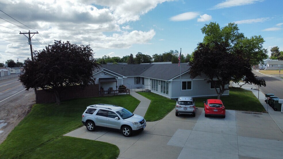 Primary Photo Of 995 N Oregon St, Ontario Assisted Living For Sale