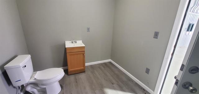 More Photos Of Bobcat, Greenup Warehouse For Sale